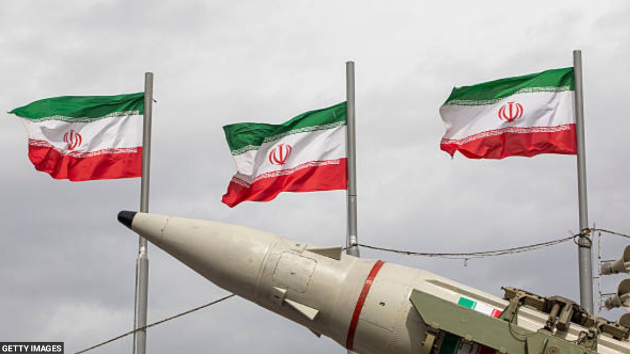 ईरान ने इजरायल के अलावा और कितने देशों पर हमला किया?